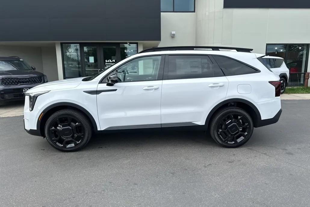 2025 Kia Sorento X-Line SX photo 1