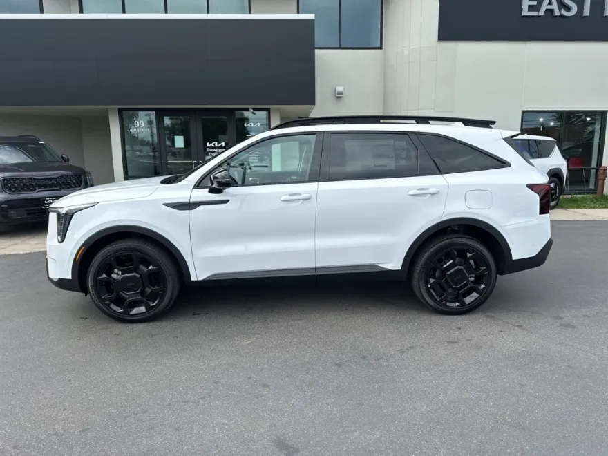 2025 Kia Sorento X-Line SX photo 1