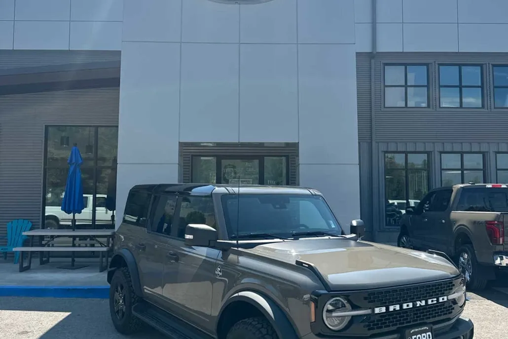 2025 Ford Bronco Outer Banks photo 1