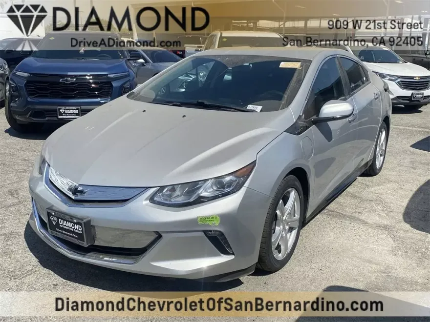 2019 Chevrolet Volt LT photo 1