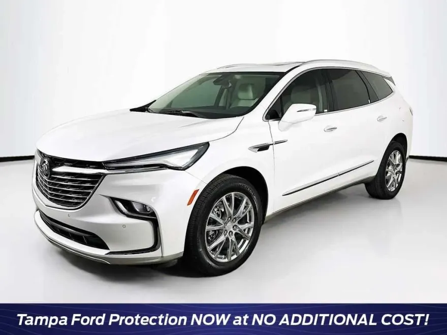 2022 Buick Enclave Essence photo 1