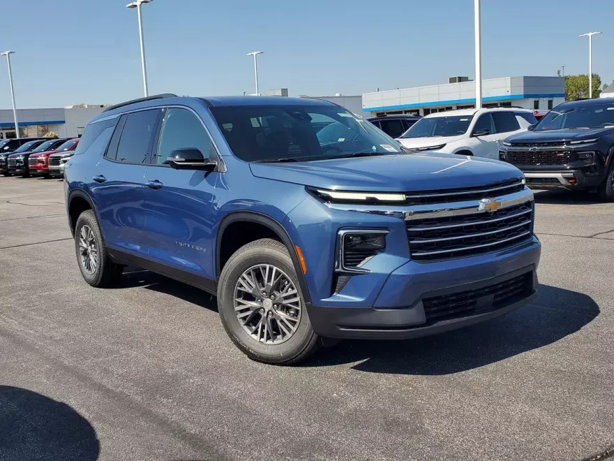 2026 Chevrolet Traverse photo 1