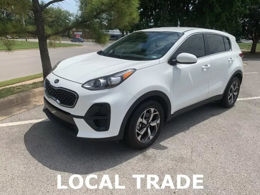 2020 Kia Sportage LX photo 1