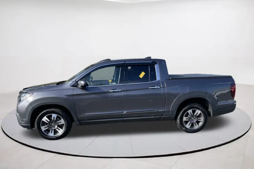 2019 Honda Ridgeline RTL-E photo 1