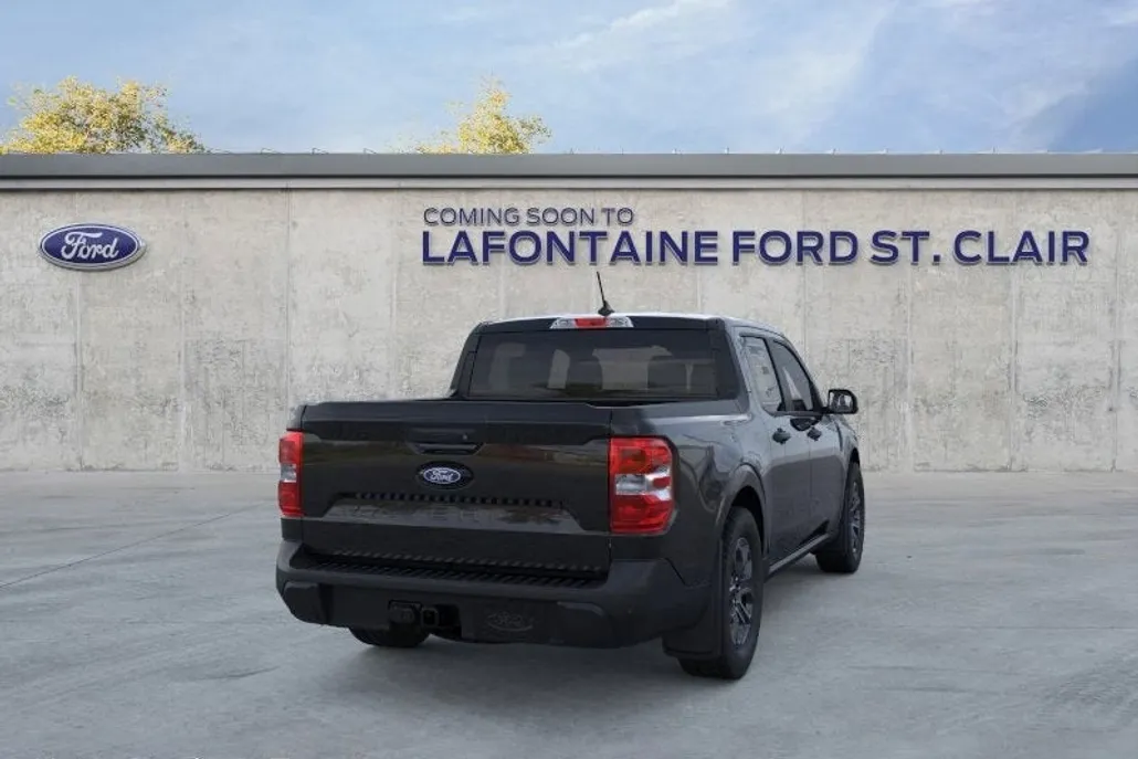 2025 Ford Maverick XLT photo 1