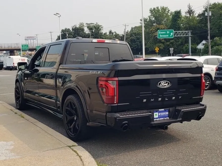 2025 Ford F-150 Lariat photo 1