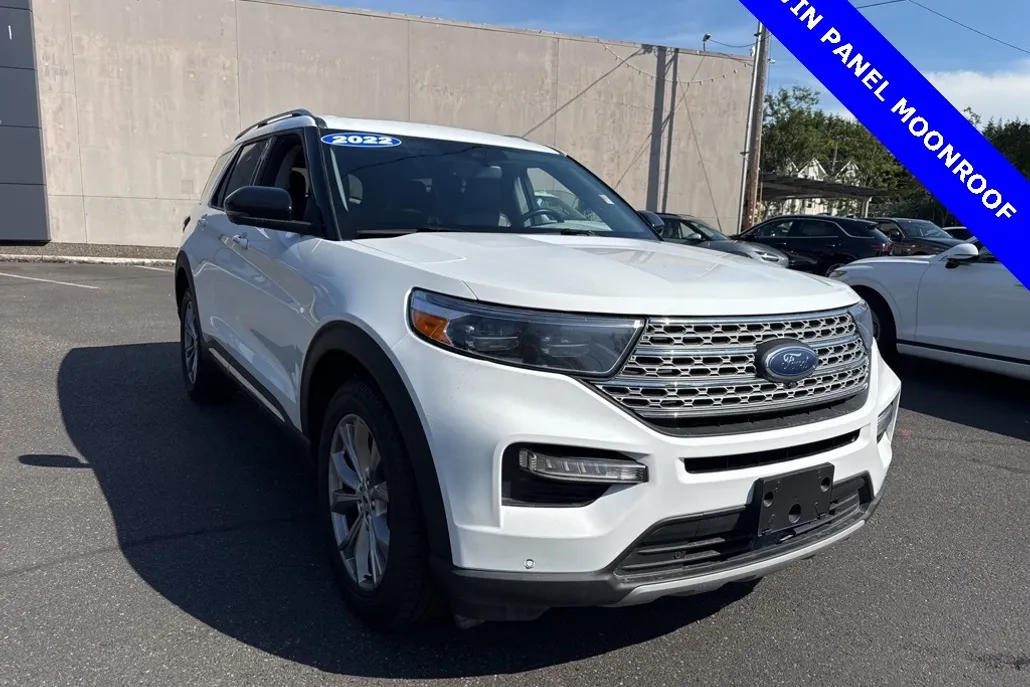 2022 Ford Explorer Limited photo 1
