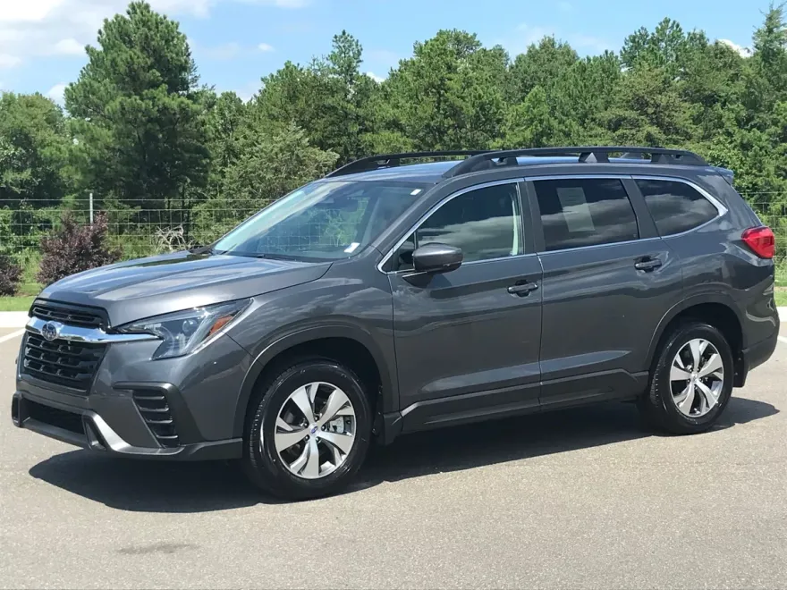 2025 Subaru Ascent Premium photo 1