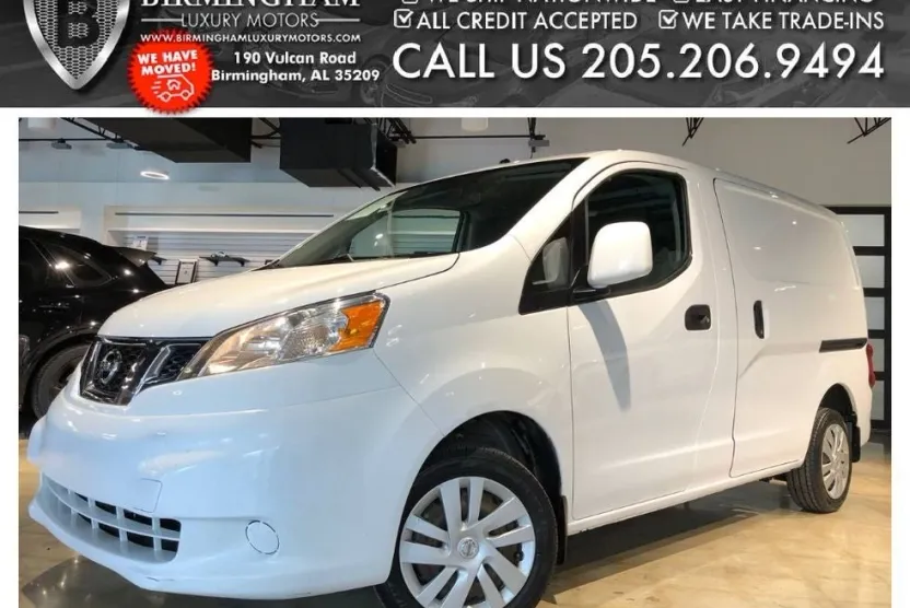 2018 Nissan NV200 SV photo 1