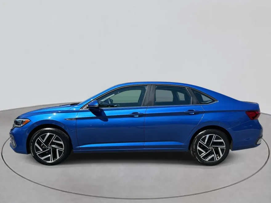 2022 Volkswagen Jetta 1.5T SEL photo 1