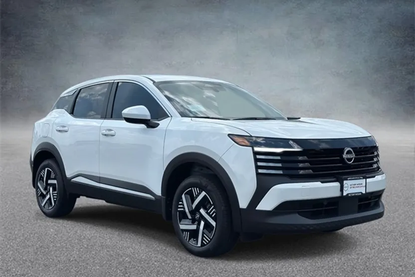 2025 Nissan Kicks SV photo 1