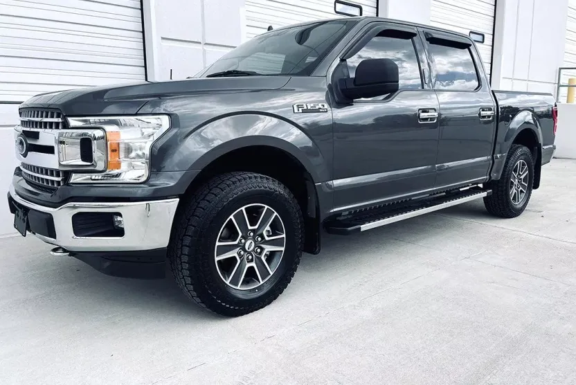 2020 Ford F-150 XLT photo 1