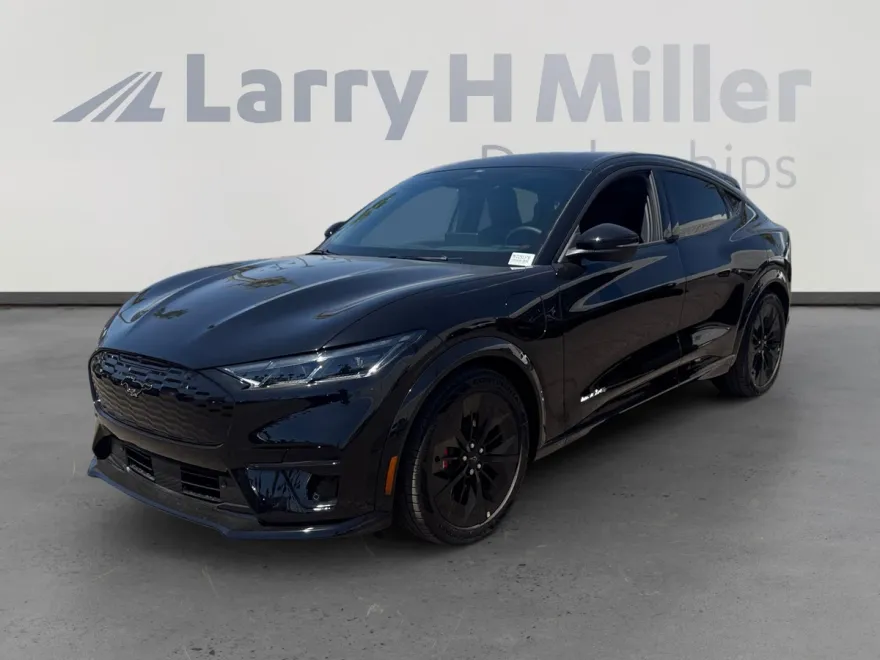 2025 Ford Mustang Mach-E GT photo 1