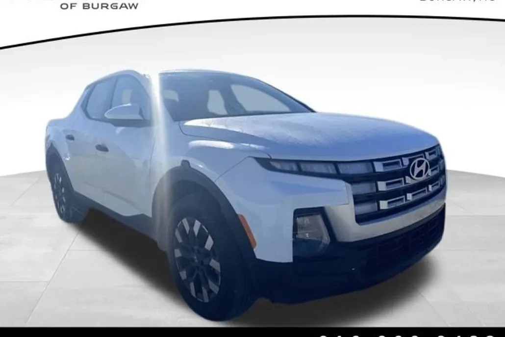 2025 Hyundai Santa Cruz SE photo 1