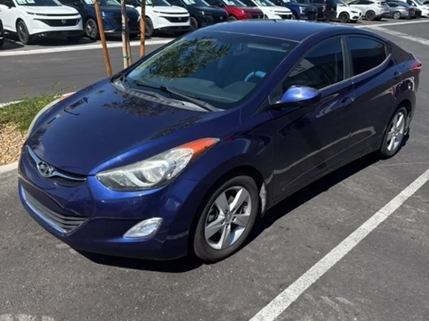 2013 Hyundai Elantra GLS photo 1
