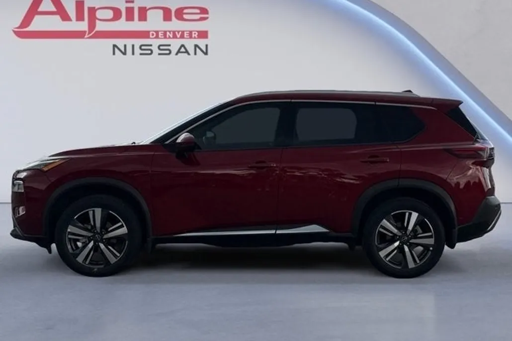 2022 Nissan Rogue SL photo 1