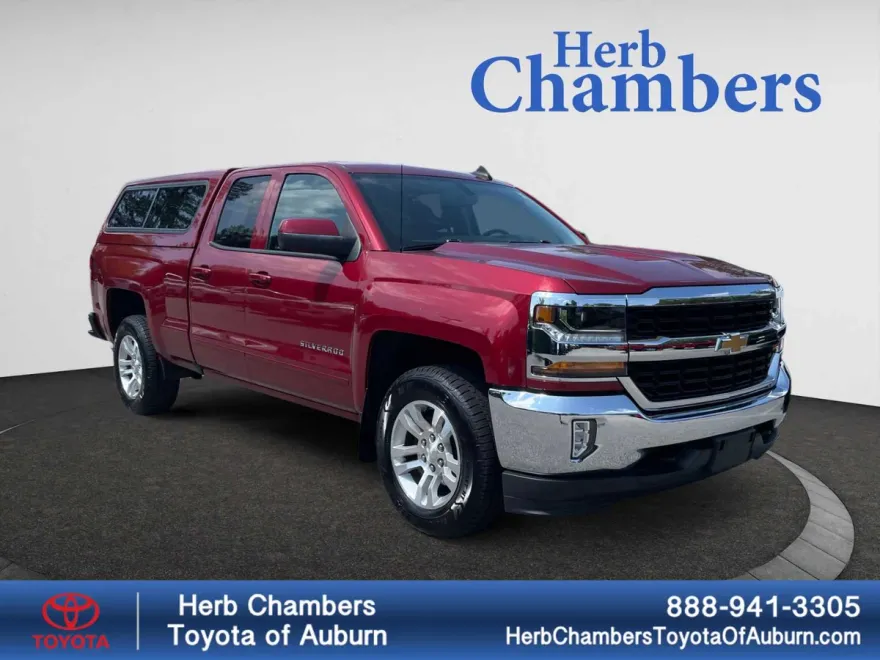 2018 Chevrolet Silverado 1500 LT photo 1