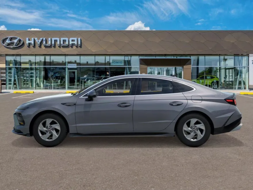 2026 Hyundai Sonata SE photo 1