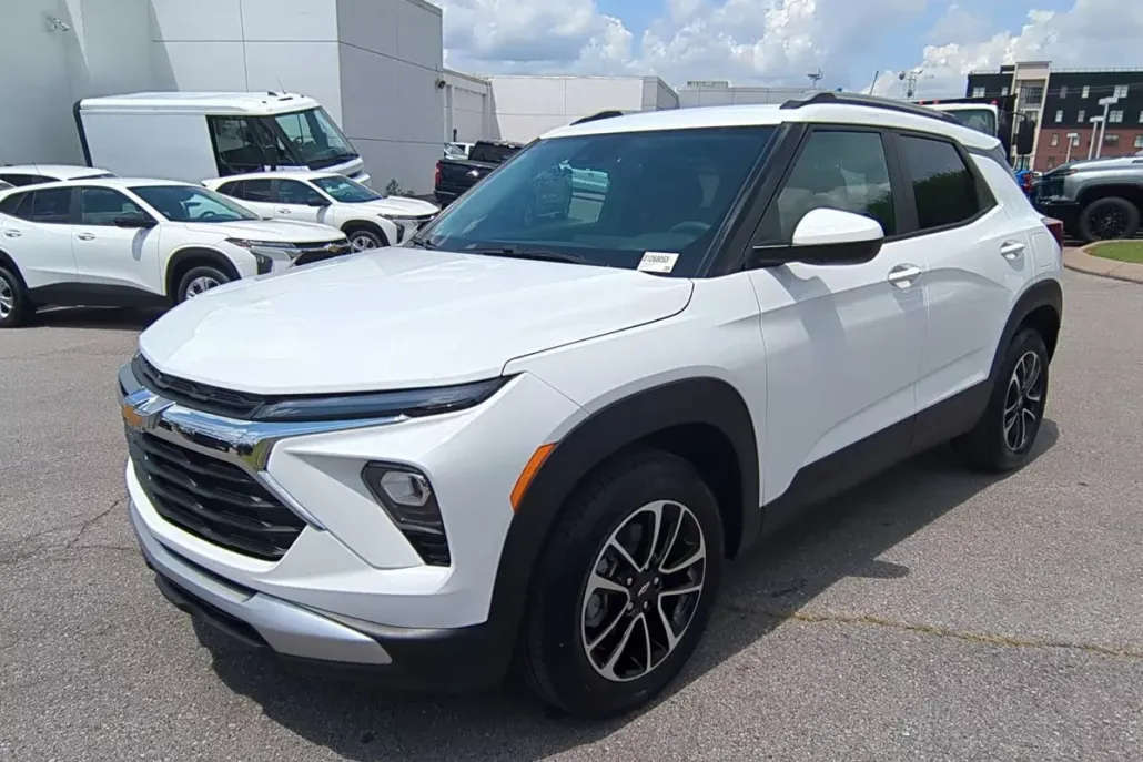 2026 Chevrolet Trailblazer LT photo 1