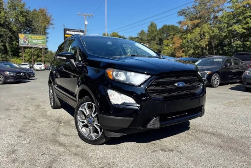 2020 Ford EcoSport SES photo 1