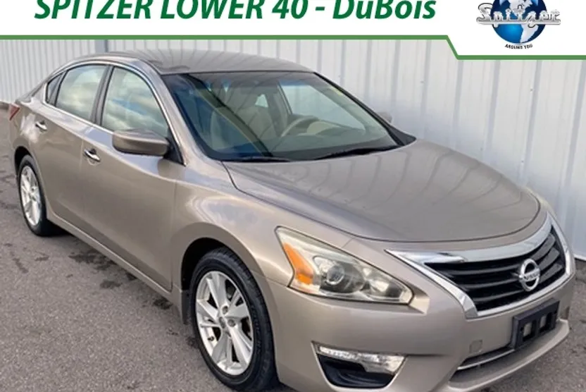 2013 Nissan Altima 2.5 SV photo 1