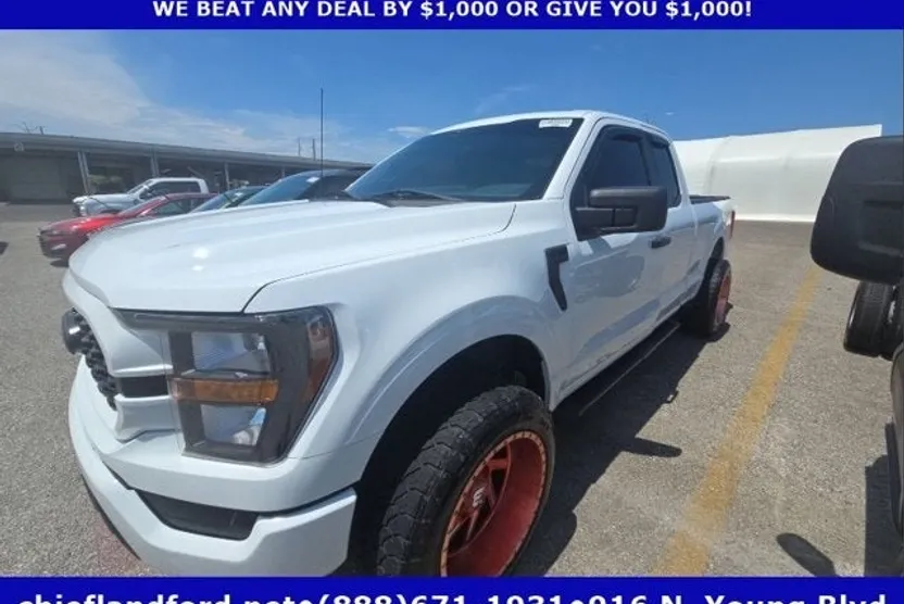 2023 Ford F-150 XL photo 1