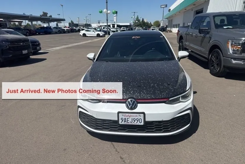 2022 Volkswagen Golf GTI SE photo 1