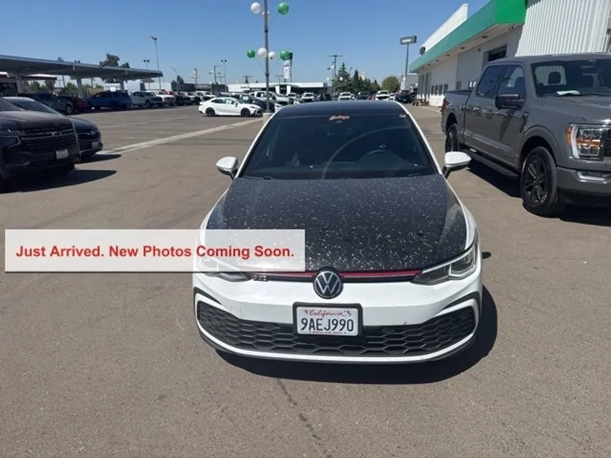 2022 Volkswagen Golf GTI SE photo 1