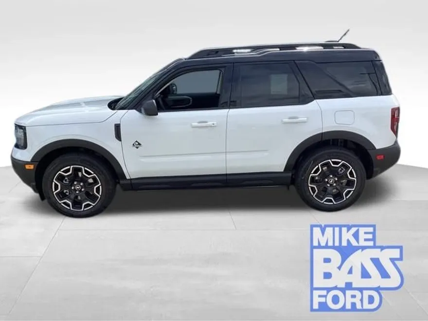 2025 Ford Bronco Sport Outer Banks photo 1
