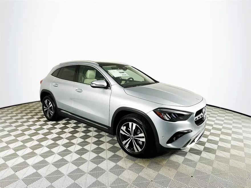 2026 Mercedes Benz GLA 250 photo 1