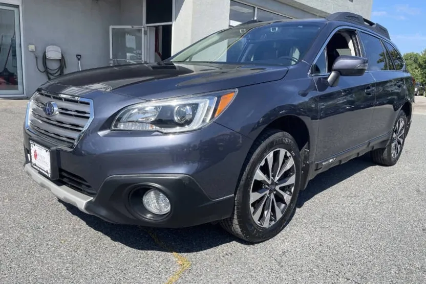 2017 Subaru Outback 2.5i Limited photo 1