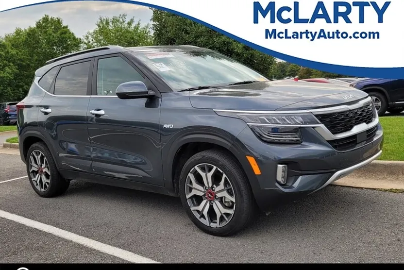 2023 Kia Seltos SX photo 1