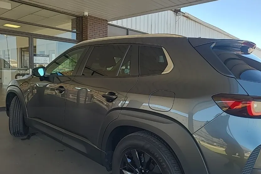 2025 Mazda CX-50 2.5 S Premium photo 1
