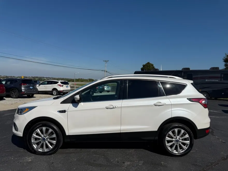 2017 Ford Escape Titanium photo 1