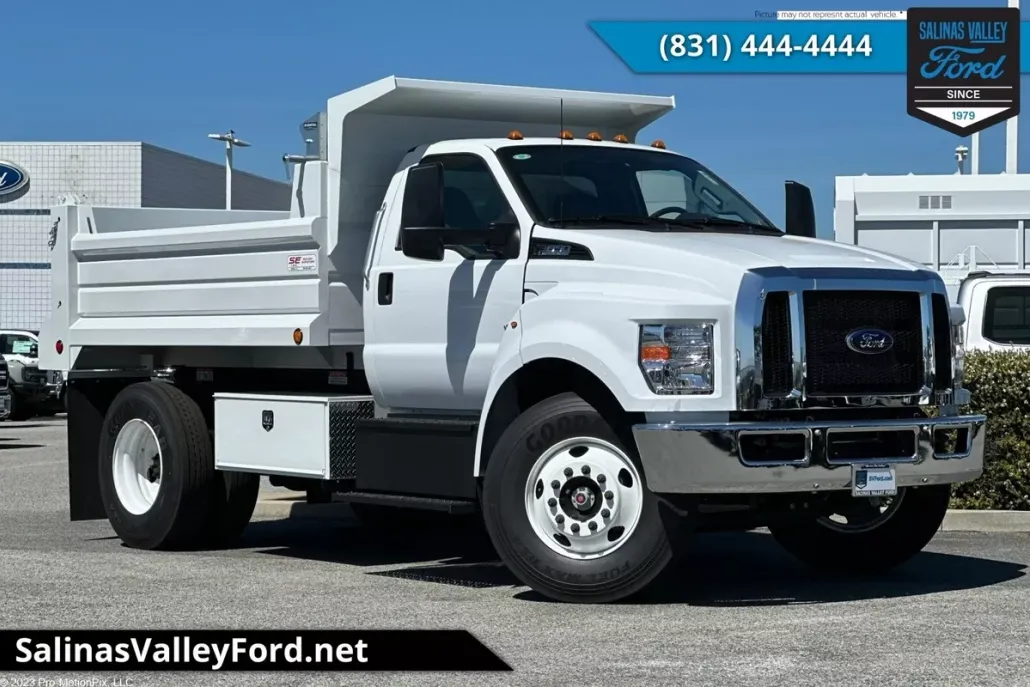 2025 Ford F-650 SuperCab photo 1