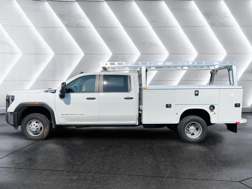 2025 Gmc Sierra 3500 HD Pro photo 1