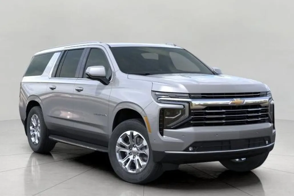 2026 Chevrolet Suburban LT photo 1