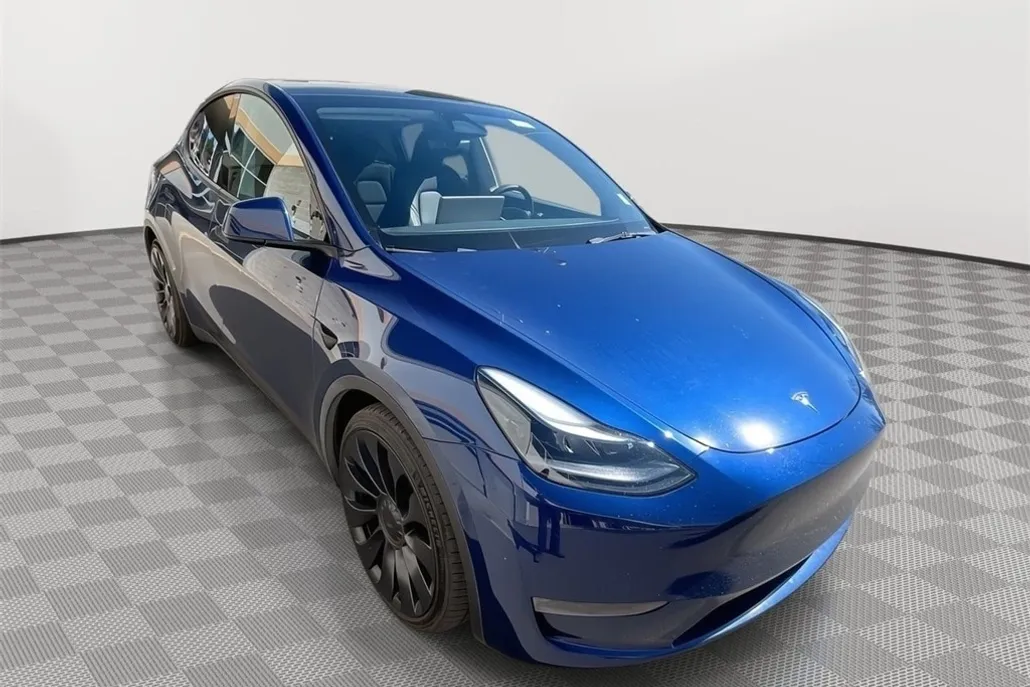 2023 Tesla Model Y Performance photo 1