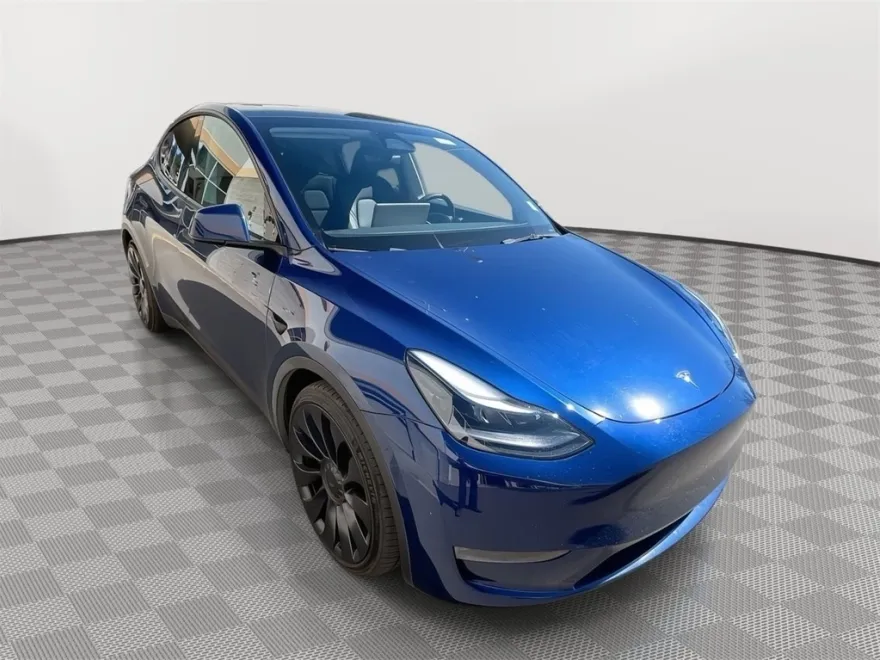 2023 Tesla Model Y Performance photo 1