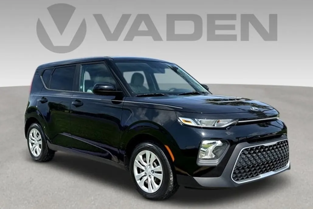2020 Kia Soul LX photo 1