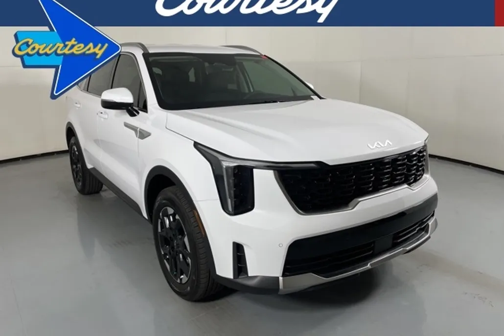 2025 Kia Sorento S photo 1