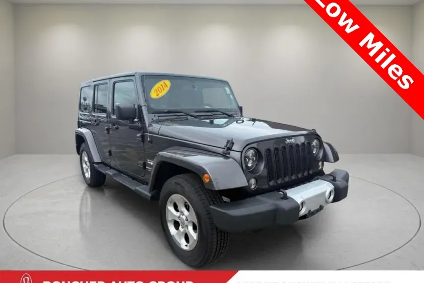 2014 Jeep Wrangler Unlimited Sahara photo 1