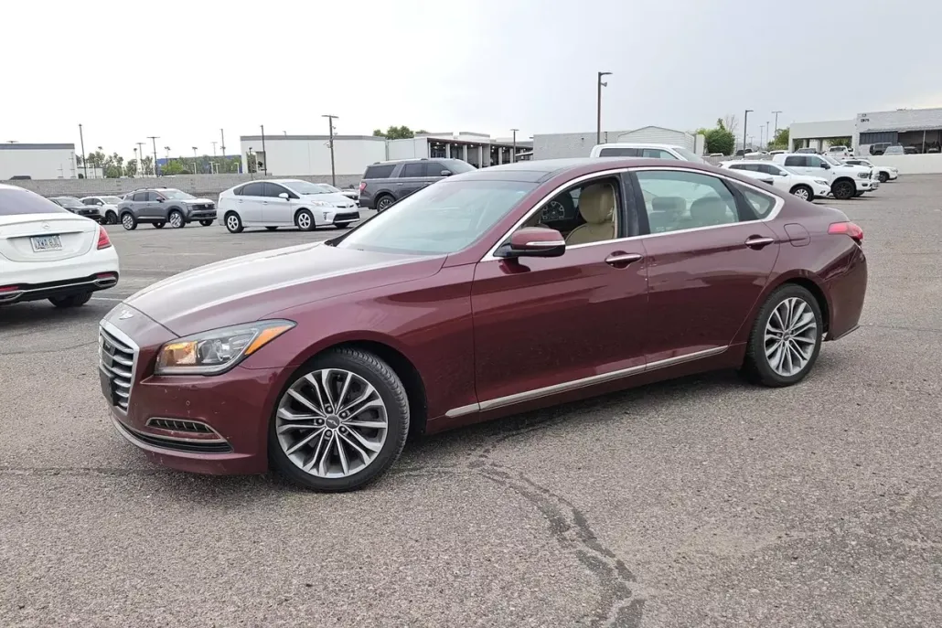 2015 Hyundai Genesis 3.8 photo 1