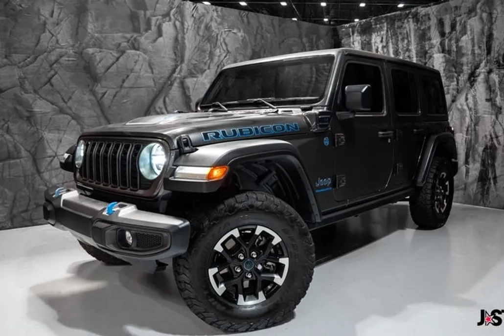 2024 Jeep Wrangler Rubicon 4xe photo 1