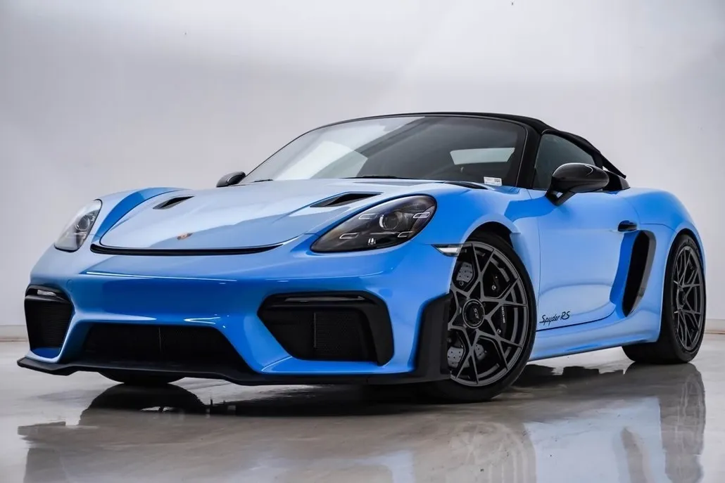 2025 Porsche Boxster Spyder photo 1
