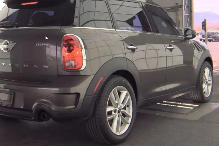 2014 Mini Countryman S photo 1