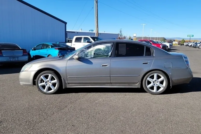2006 Nissan Altima 3.5 SE photo 1