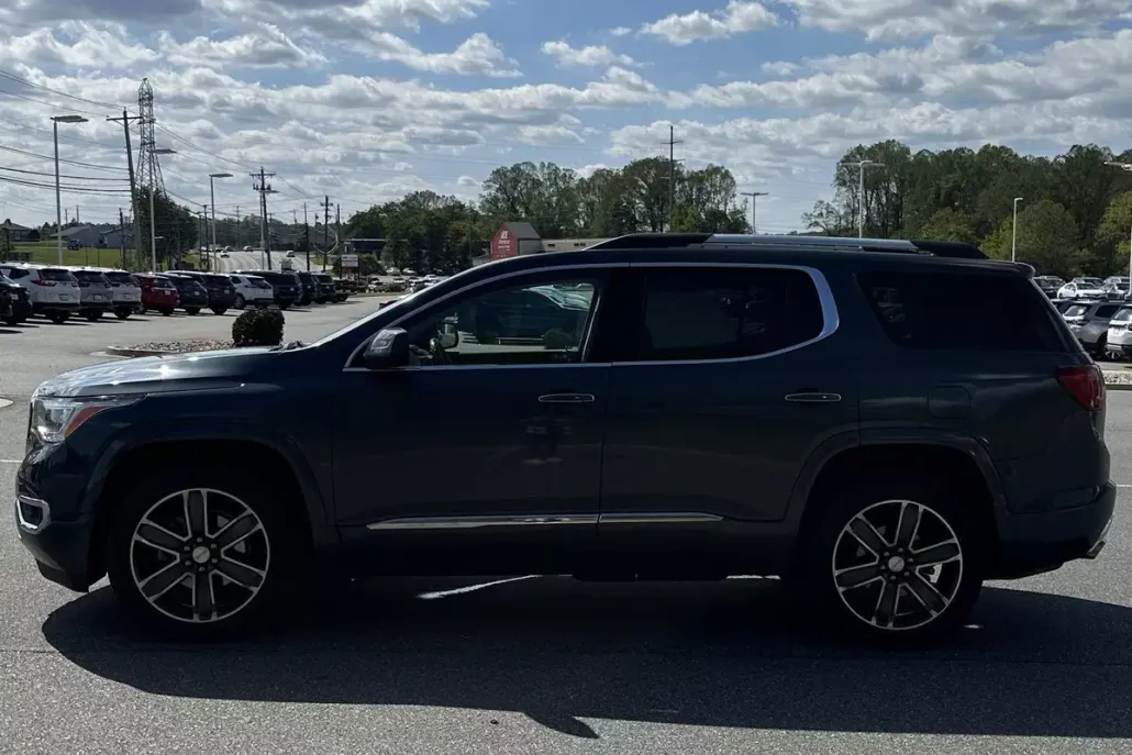 2019 Gmc Acadia Denali photo 1