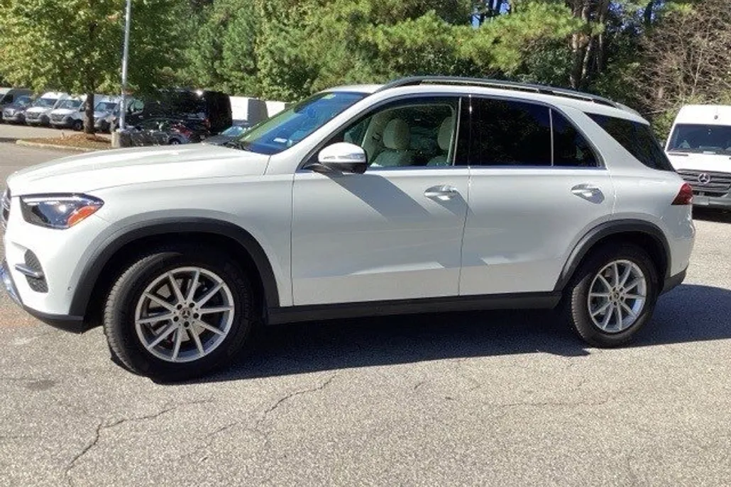 2025 Mercedes Benz GLE 350 4MATIC photo 1