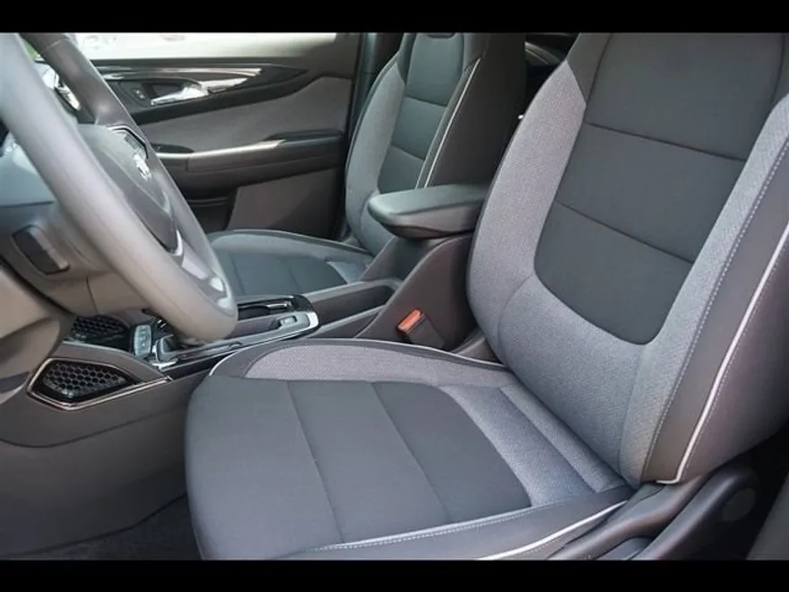 2026 Chevrolet Trailblazer LT photo 1